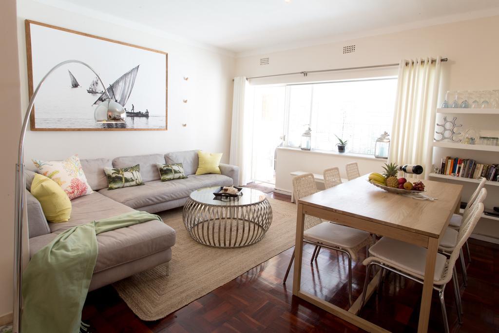 Apartamento Caprice Camps Bay Habitación foto